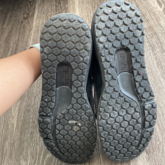 Shoes For Crews Gia black slip-resistance shoes - Picture 4 of 17